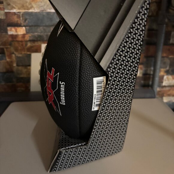 XFL UFL NY NJ Orlando Guardians - Football - Junior Sized Football - Picture 4 of 5